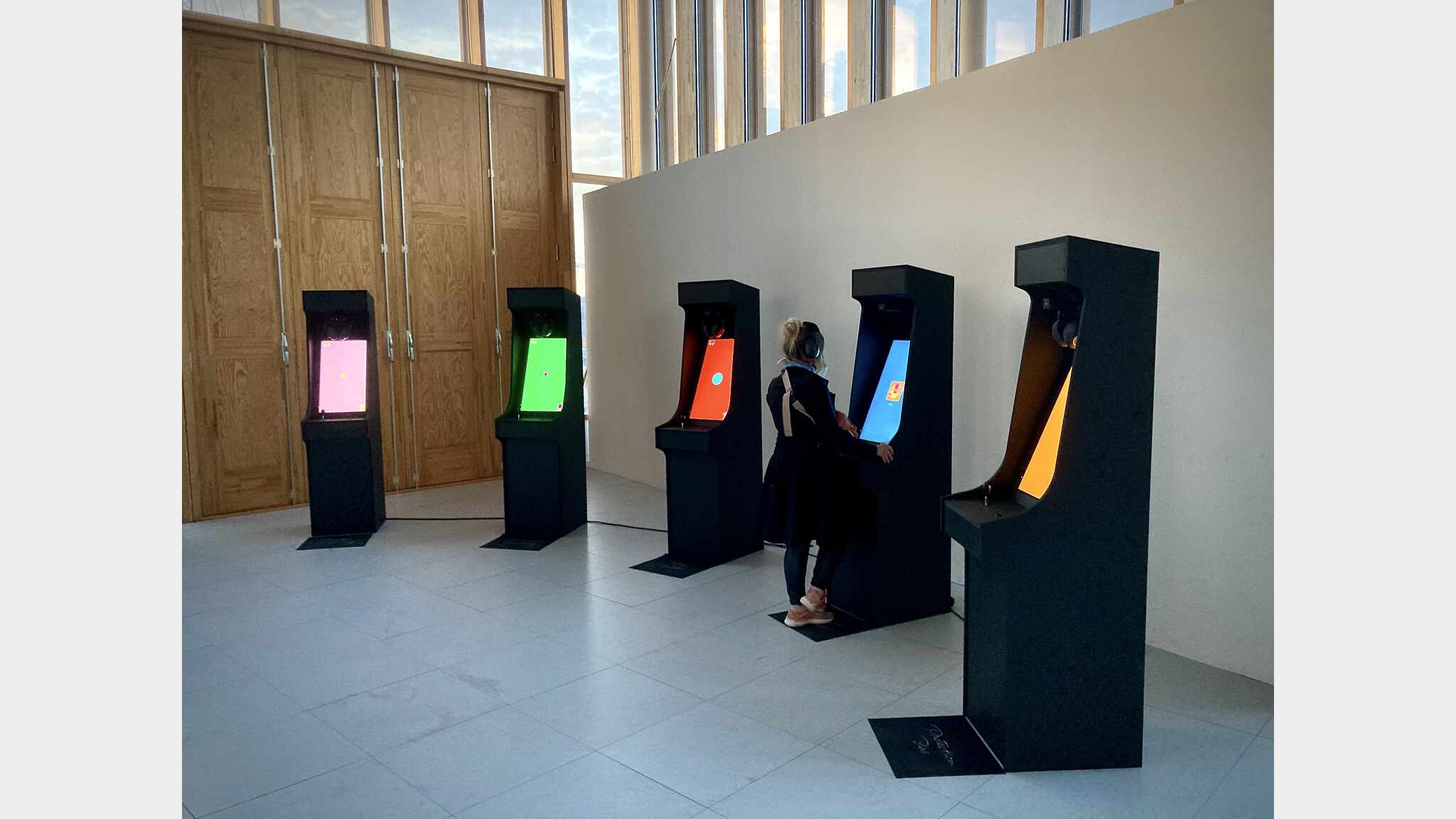 The NeuroRight Arcades