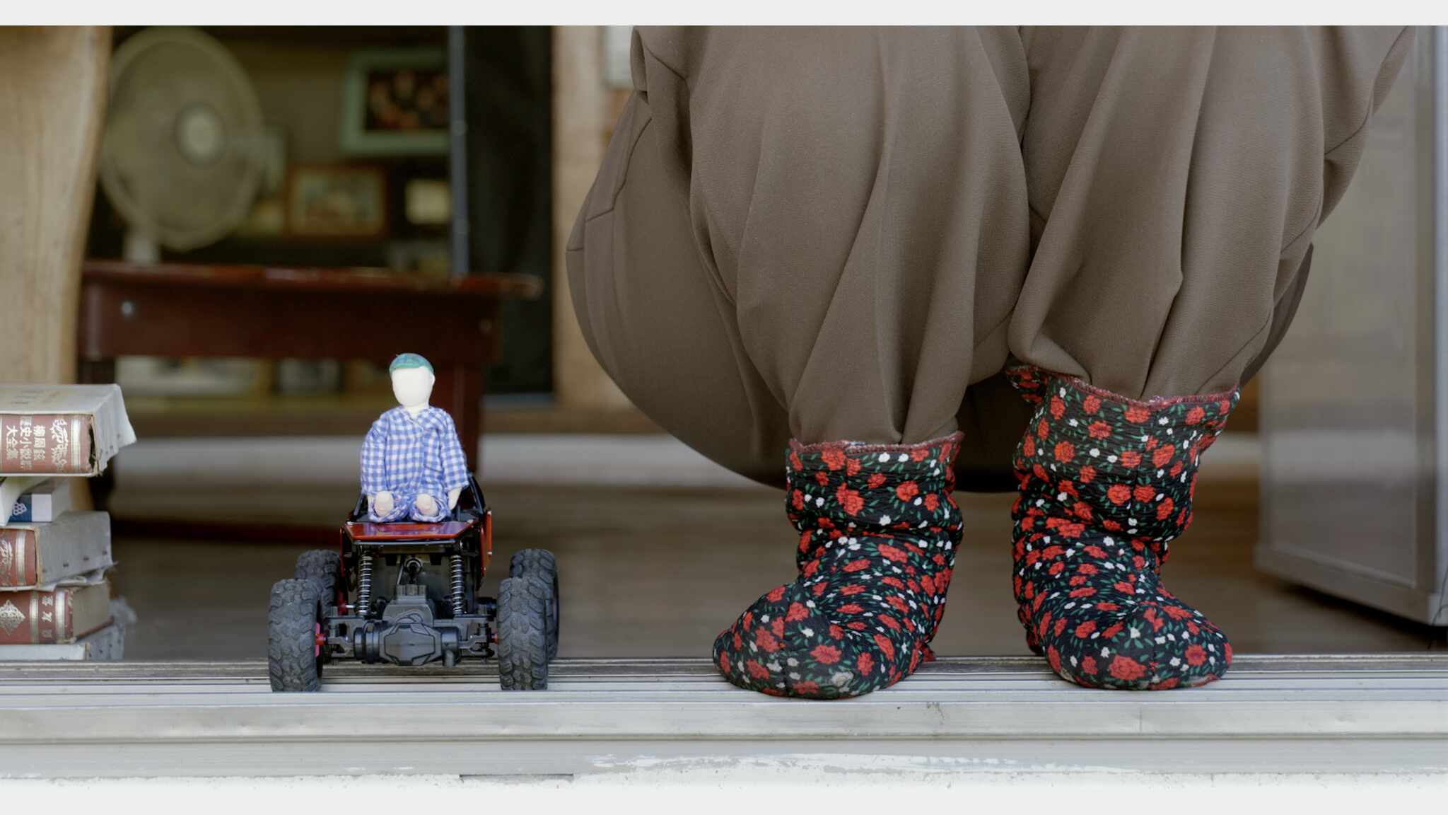 On Wheels 굴러가며 gulleogamyeo